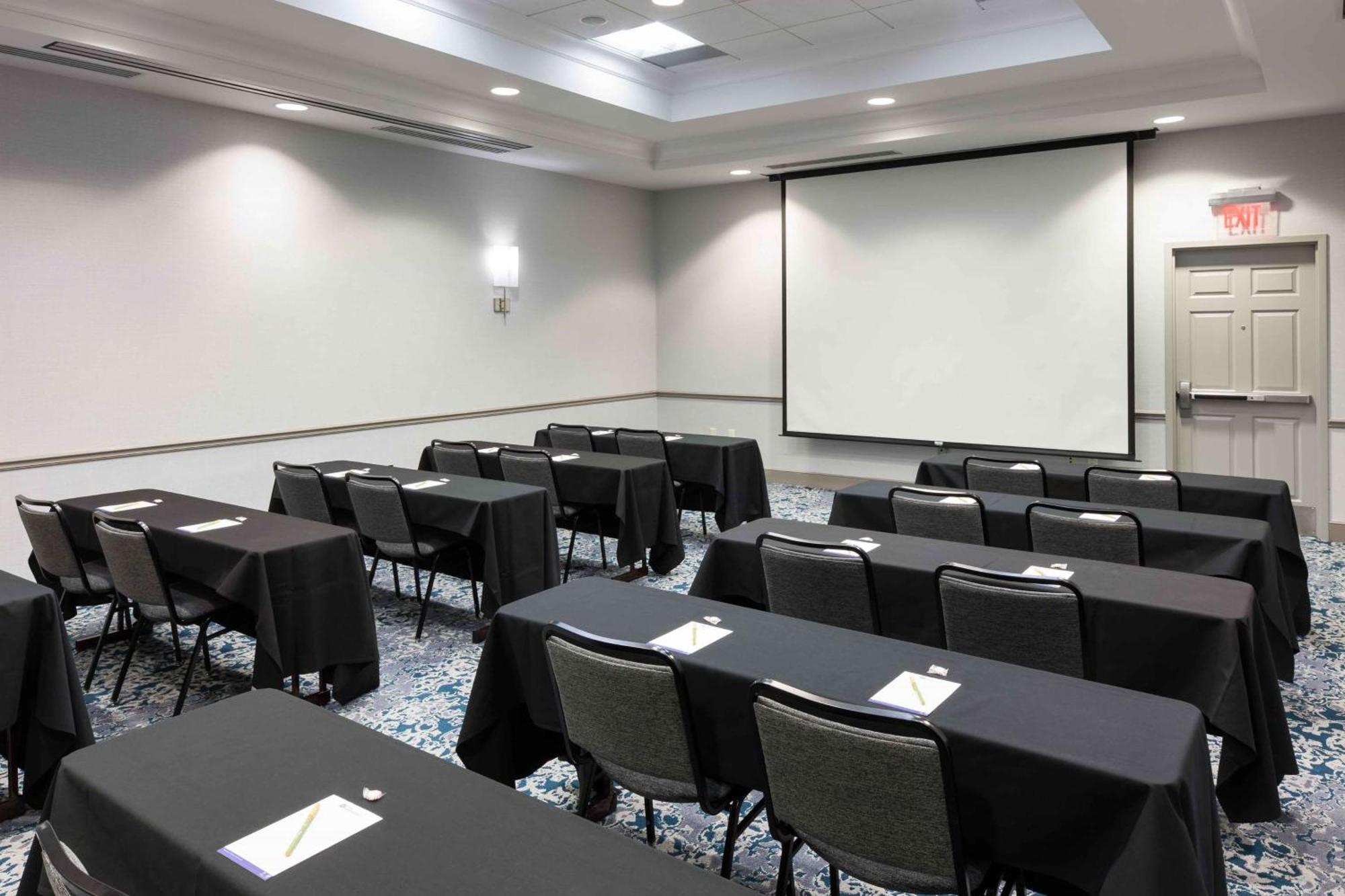 Hilton Garden Inn Detroit/Novi Εξωτερικό φωτογραφία