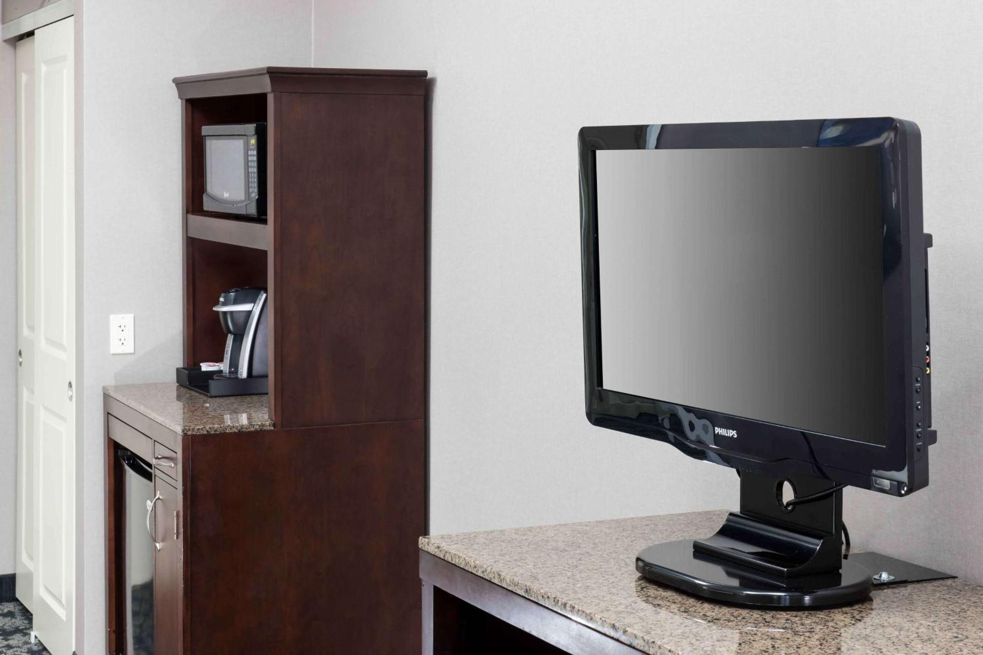 Hilton Garden Inn Detroit/Novi Εξωτερικό φωτογραφία