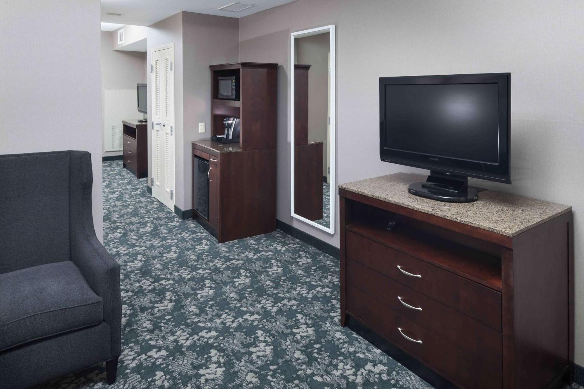 Hilton Garden Inn Detroit/Novi Εξωτερικό φωτογραφία