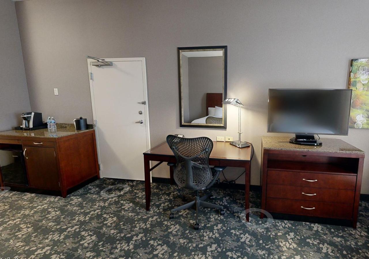 Hilton Garden Inn Detroit/Novi Εξωτερικό φωτογραφία